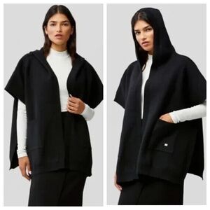 NWT SOIA & KYO Yara Hooded Cape in Black with Pockets